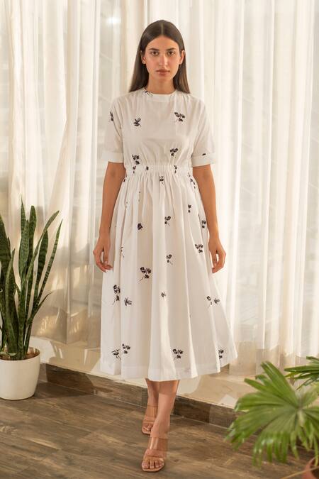 Merakus_White Cotton Round Neck Floral Print Dress _Online_at_Aza_Fashions