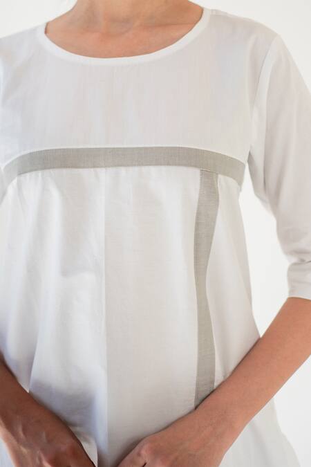 Buy_Merakus_White Cotton Applique Round Neck Striped Kurta With Pant _Online_at_Aza_Fashions