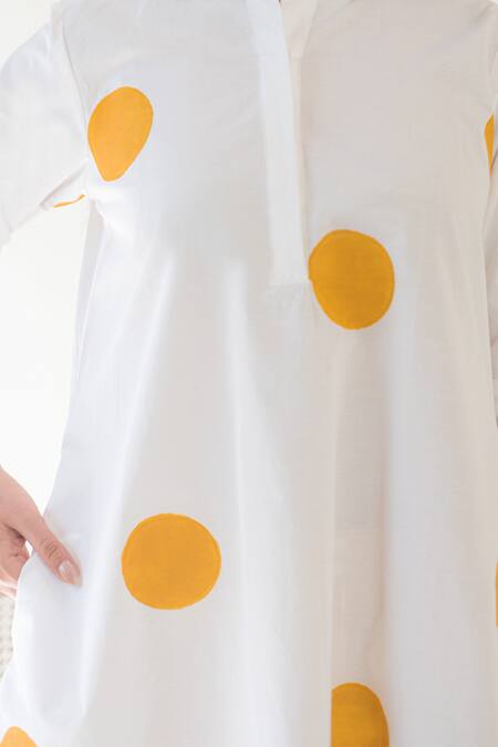 Buy_Merakus_White Cotton Collared Polka Dot Print Tunic With Pant _Online_at_Aza_Fashions