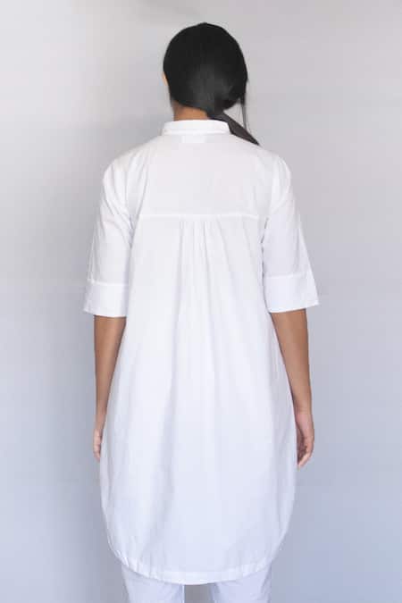 Shop Merakus White Cotton Collared Solid Tunic With Pant at Aza Fashions Shop_Merakus_White Cotton Collared Solid Tunic With Pant _at_Aza_Fashions