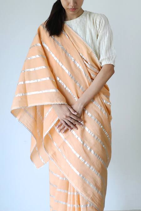 Buy_Merakus_Peach Cotton Zari Round Neck Stripe Pattern Saree With Blouse _Online_at_Aza_Fashions