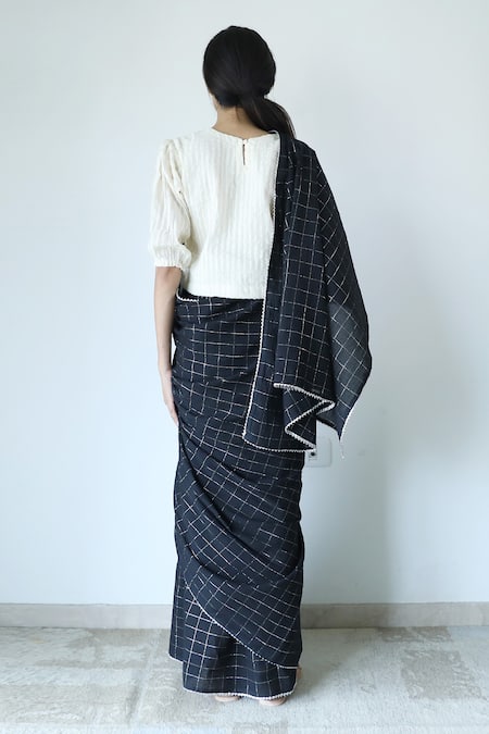 Shop_Merakus_Black Cotton Chequered Zari Pattern Saree  _at_Aza_Fashions