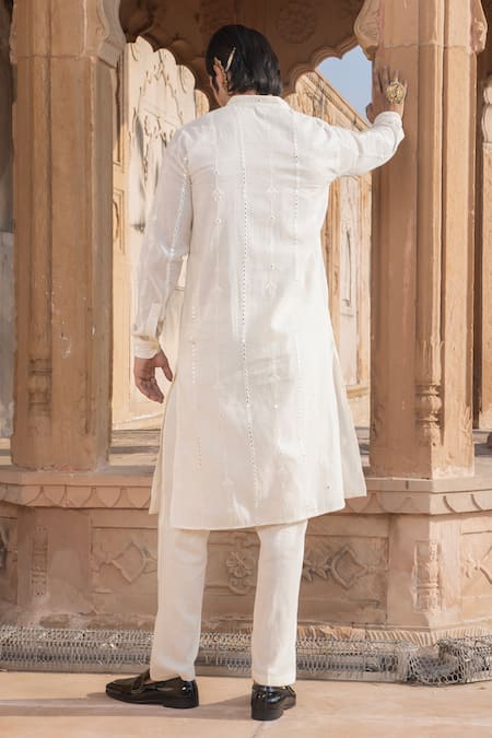 Preevin Blossom Mirror Vine Embroidered Kurta Set 