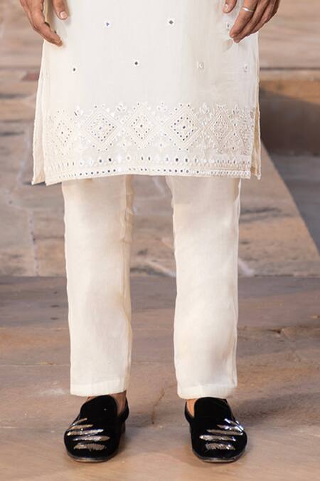 Preevin Off White Cotton Mirrors, Embroidery Blossom Quad Kurta Set Online at Aza Fashions Preevin_Off White Cotton Mirrors, Embroidery Blossom Quad Kurta Set _Online_at_Aza_Fashions