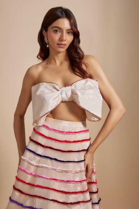 Shop Masumi Mewawalla Peach Tissue, Linen Embroidery Sweetheart Neck Lehenga With Bow Blouse Online at Aza Fashions Shop_Masumi Mewawalla_Peach Tissue, Linen Embroidery Sweetheart Neck Lehenga With Bow Blouse _Online_at_Aza_Fashions