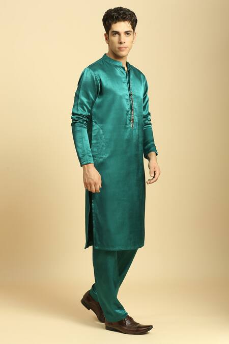 Buy_Masumi Mewawalla_Green Maheshwari Sequins Placket Kurta And Pant Set _Online_at_Aza_Fashions