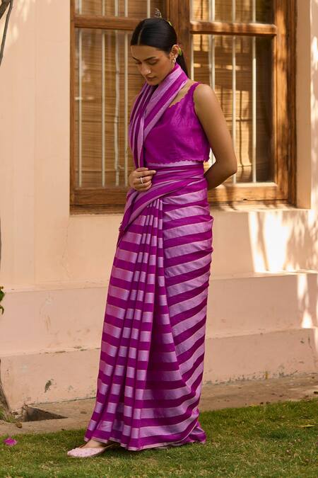 Surmaye_Magenta Handloom Cotton Lace Solo Symphony Stripe Pattern Saree _Online_at_Aza_Fashions