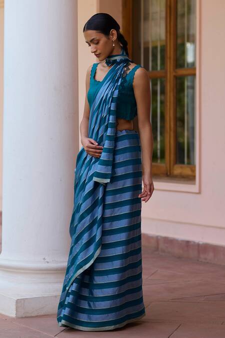 Surmaye Blue Handloom Cotton Solo Symphony Stripe Pattern Handwoven Saree Online at Aza Fashions Surmaye_Blue Handloom Cotton Solo Symphony Stripe Pattern Handwoven Saree _Online_at_Aza_Fashions