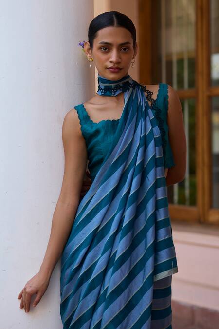 Buy Surmaye Blue Handloom Cotton Solo Symphony Stripe Pattern Handwoven Saree Online at Aza Fashions Buy_Surmaye_Blue Handloom Cotton Solo Symphony Stripe Pattern Handwoven Saree _Online_at_Aza_Fashions
