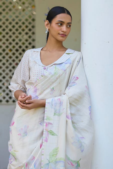 Buy_Surmaye_Beige Handloom Cotton, Silk Embroidery Aura Magnolia Handwoven Saree _Online_at_Aza_Fashions