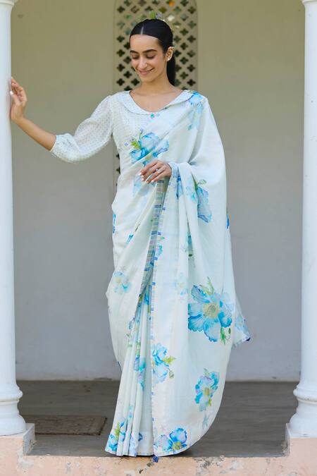 Surmaye Ivory Handloom Cotton, Silk Aura Poppy Floral Print Saree Online at Aza Fashions Surmaye_Ivory Handloom Cotton, Silk Aura Poppy Floral Print Saree _Online_at_Aza_Fashions