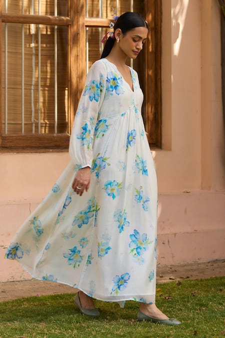 Surmaye Ivory Cotton, Silk V-neck Rejoice Poppy Floral Print Dress Online at Aza Fashions Surmaye_Ivory Cotton, Silk V-neck Rejoice Poppy Floral Print Dress _Online_at_Aza_Fashions