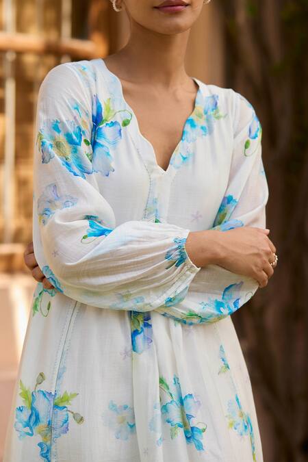 Buy Surmaye Ivory Cotton, Silk V-neck Rejoice Poppy Floral Print Dress Online at Aza Fashions Buy_Surmaye_Ivory Cotton, Silk V-neck Rejoice Poppy Floral Print Dress _Online_at_Aza_Fashions