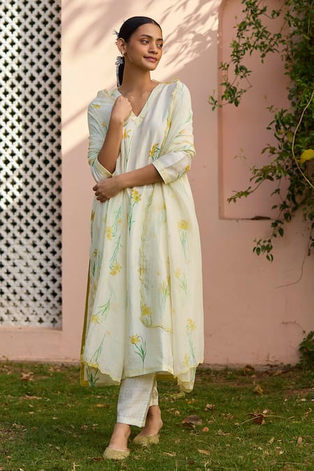 Surmaye Yellow Handloom Cotton, Silk V-neck Dawn Daffodil Hand Painted Kurta With Pant Online at Aza Fashions Surmaye_Yellow Handloom Cotton, Silk V-neck Dawn Daffodil Hand Painted Kurta With Pant _Online_at_Aza_Fashions