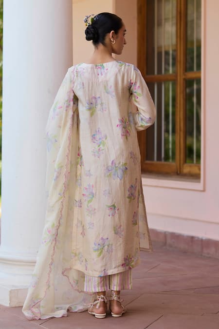 Shop Surmaye Beige Silk V-neck Dawn Magnolia Floral Print Kurta With Pant at Aza Fashions Shop_Surmaye_Beige Silk V-neck Dawn Magnolia Floral Print Kurta With Pant _at_Aza_Fashions