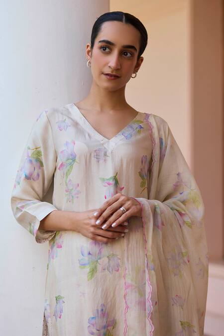 Shop Surmaye Beige Silk V-neck Dawn Magnolia Floral Print Kurta With Pant Online at Aza Fashions Shop_Surmaye_Beige Silk V-neck Dawn Magnolia Floral Print Kurta With Pant _Online_at_Aza_Fashions