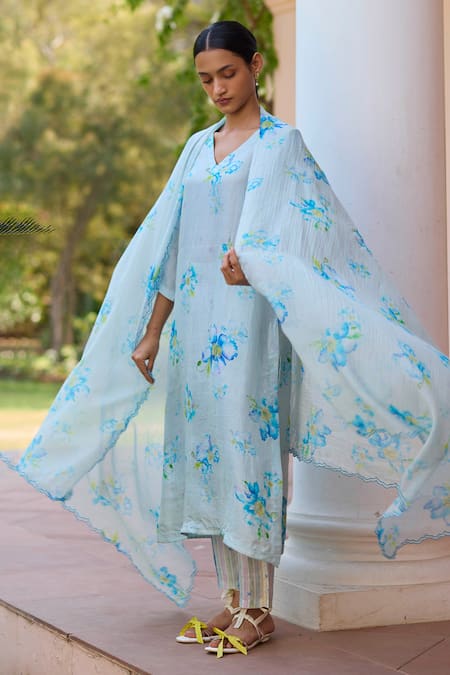 Buy_Surmaye_Blue Handloom Cotton, Silk Embroidery Dawn Poppy Hand Painted Kurta Pant Set _Online_at_Aza_Fashions