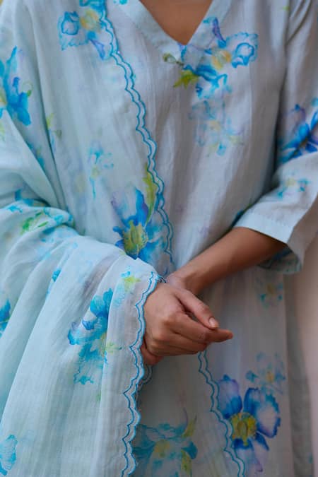 Surmaye_Blue Handloom Cotton, Silk Embroidery Dawn Poppy Hand Painted Kurta Pant Set _at_Aza_Fashions