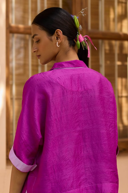 Shop Surmaye Magenta Silk Collared Rustling Whispers Solid Blouse at Aza Fashions Shop_Surmaye_Magenta Silk Collared Rustling Whispers Solid Blouse _at_Aza_Fashions