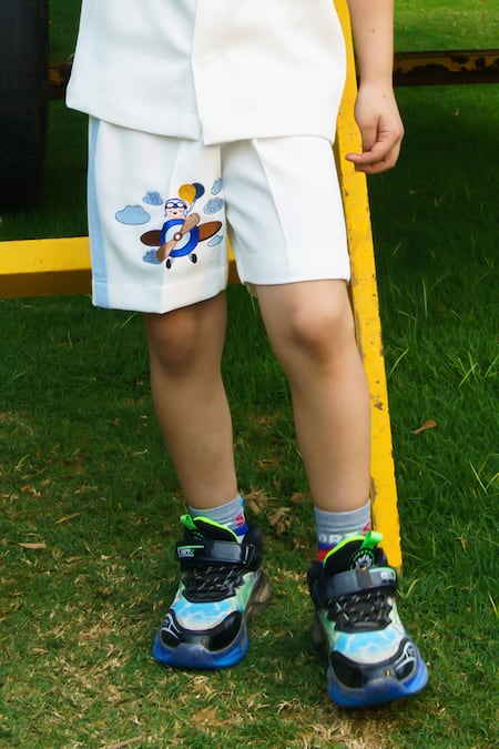 Hoity Moppet White Cotton Patchwork, Embroidery Caramello Shirt And Shorts Set Online at Aza Fashions Hoity Moppet_White Cotton Patchwork, Embroidery Caramello Shirt And Shorts Set _Online_at_Aza_Fashions