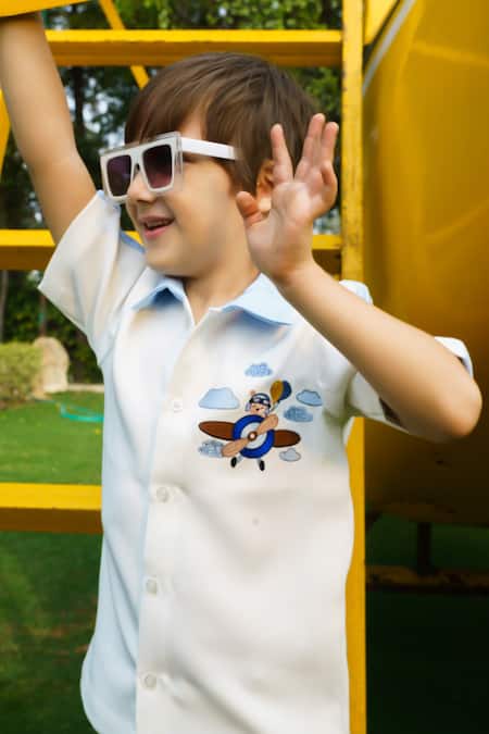 Shop Hoity Moppet White Cotton Patchwork, Embroidery Caramello Shirt And Shorts Set Online at Aza Fashions Shop_Hoity Moppet_White Cotton Patchwork, Embroidery Caramello Shirt And Shorts Set _Online_at_Aza_Fashions