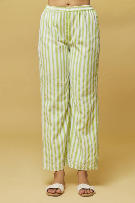 Shop Kalakaari By Sagarika White Cotton, Kota Doria Split V-neck Handblock Printed Straight Kurta Set Online at Aza Fashions Shop_Kalakaari By Sagarika_White Cotton, Kota Doria Split V-neck Handblock Printed Straight Kurta Set _Online_at_Aza_Fashions