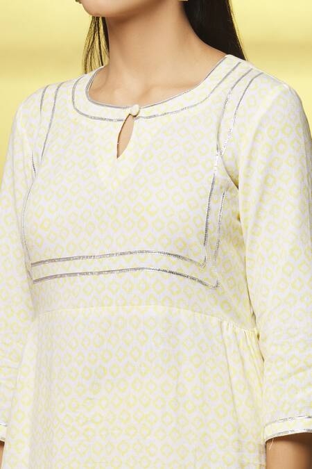 Buy Kalakaari By Sagarika White Cotton, Kota Doria Embroidery Round Neck Printed Straight Kurta Set Online at Aza Fashions Buy_Kalakaari By Sagarika_White Cotton, Kota Doria Embroidery Round Neck Printed Straight Kurta Set _Online_at_Aza_Fashions