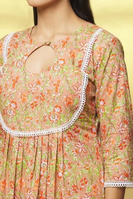 Shop Kalakaari By Sagarika Peach Cotton Lace Round Neck Straight Printed Kurta And Pant Set Online at Aza Fashions Shop_Kalakaari By Sagarika_Peach Cotton Lace Round Neck Straight Printed Kurta And Pant Set _Online_at_Aza_Fashions