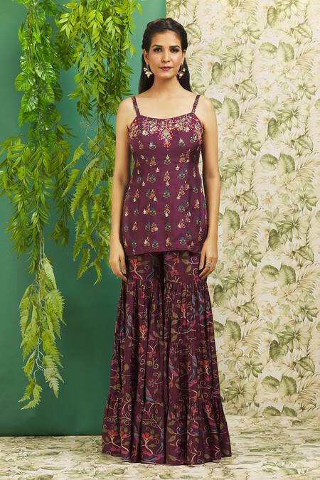 Alaya Advani_Wine Dupion Silk Floral, Sequin, Thread Scoop Neck Printed Peplum Kurta Set_Online_at_Aza_Fashions