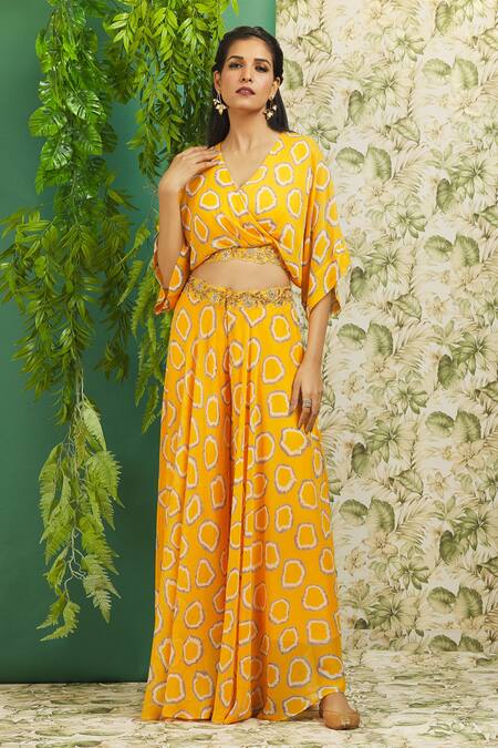 Buy_Alaya Advani_Yellow Georgette Abstract, Sequin V Neck Print Top And Palazzo Set