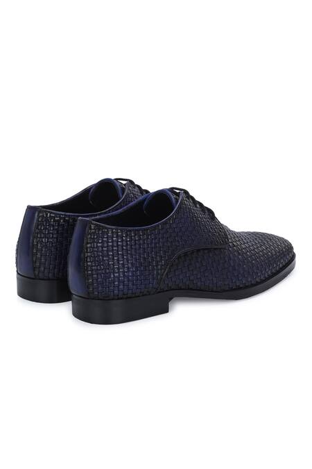 Ivrah_Blue Venice Basket Weave Pattern Lace Shoes_at_Aza_Fashions