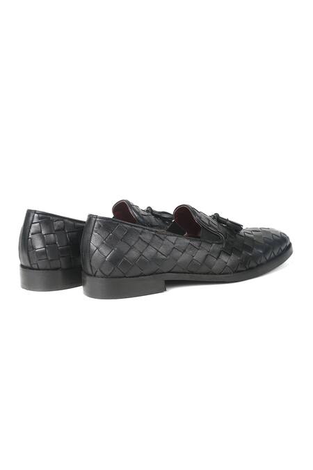Ivrah_Black Tassels Falcon Basketweave Textured Shoes_Online_at_Aza_Fashions