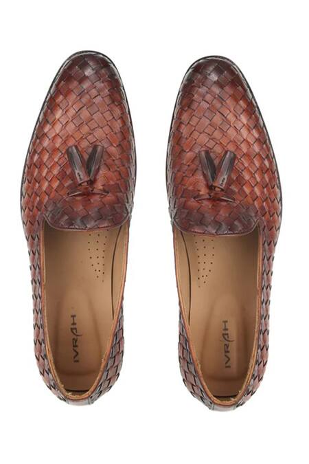 Buy Ivrah Brown Cognac Basketweave Slip On Shoes Online at Aza Fashions Buy_Ivrah_Brown Cognac Basketweave Slip On Shoes_Online_at_Aza_Fashions