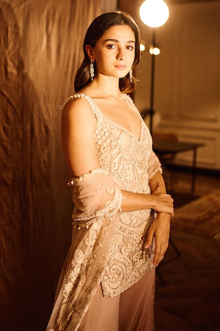 Buy_Seema Gujral_Pink Georgette Pearls, Crystals, Cut Work V-neck Embroidered Kurta Sharara Set _Online_at_Aza_Fashions