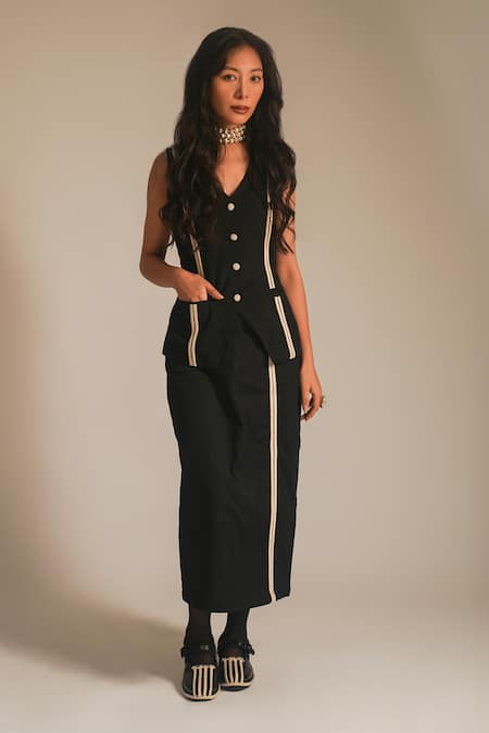 Atbw Black Cotton Embroidery V-neck Dori Work Waist Coat Online at Aza Fashions Atbw_Black Cotton Embroidery V-neck Dori Work Waist Coat_Online_at_Aza_Fashions