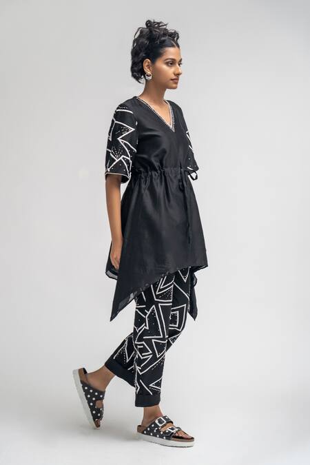 Buy_Atbw_Black Chanderi Pearls, Beads V-neck Embroidered Placement Kaftan With Pant_Online_at_Aza_Fashions