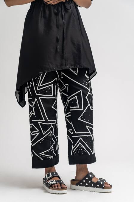 Atbw_Black Chanderi Pearls, Beads V-neck Embroidered Placement Kaftan With Pant_at_Aza_Fashions