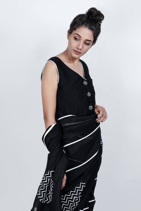 Shop_ATBW_Black Linen Block Print Chevron Geometric Saree _Online_at_Aza_Fashions