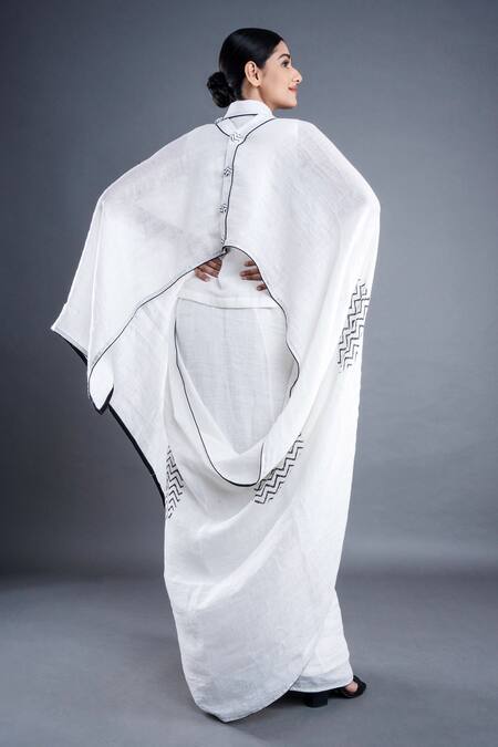 Shop_Atbw_White Linen Block Print Chevron Geometric Saree _at_Aza_Fashions