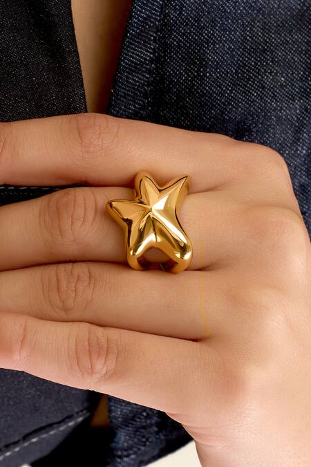 Buy_Isharya_Gold Plated Star Shaped Ring 