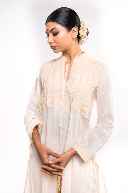 Buy_Anmol Kakad_Cream Cotton Embroidery Mandarin Collar Denim Applique Tunic And Pant Set