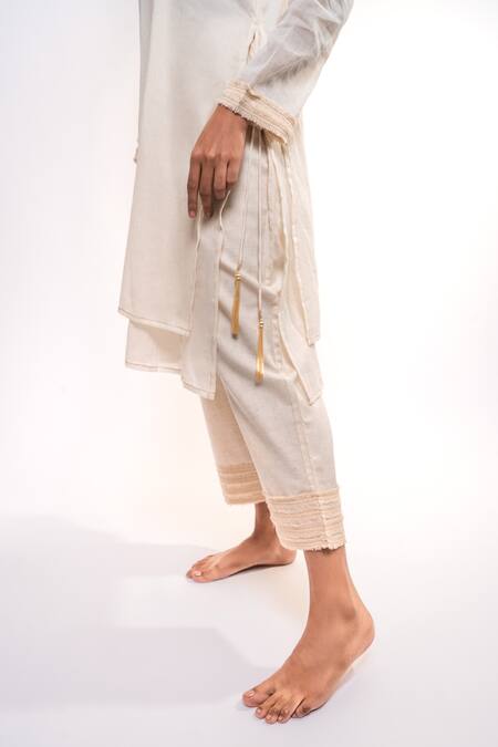 Shop_Anmol Kakad_Cream Cotton Embroidery Mandarin Collar Denim Applique Tunic And Pant Set