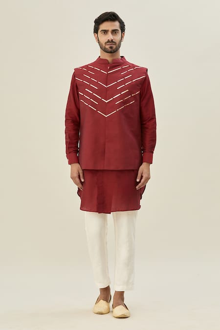 Diyarajvvir_Maroon Cotton, Silk Applique Acrylic Embroidered Bundi Set _Online_at_Aza_Fashions