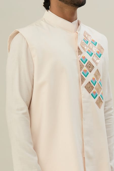 Shop_Diyarajvvir_Pink Cotton, Silk Mirrors, Embroidery Bundi Kurta Pant Set _Online_at_Aza_Fashions