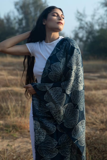 Aeshaane Leaf Print Silk Scarf 