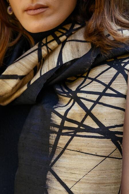 Buy_Aeshaane_Black Embroidery Linear Print Silk Scarf _Online_at_Aza_Fashions