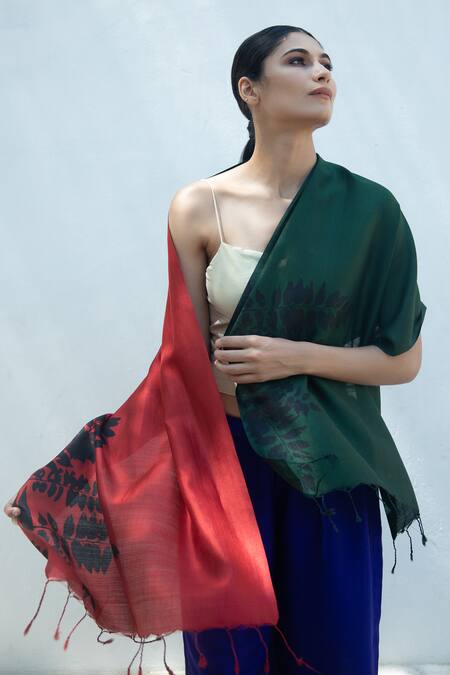 Buy_Aeshaane_Multi Color Leaf Silk Colorblock Woven Scarf 