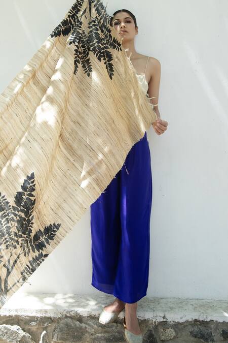 Shop_Aeshaane_Gold Embroidery Silk Leaf Stripe Woven Scarf _Online_at_Aza_Fashions