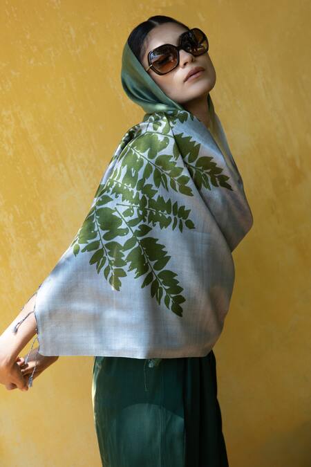 Aeshaane Green Leaf Placement Woven Scarf