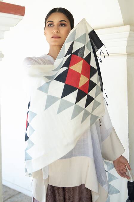 Aeshaane_Multi Color Cut Work Silk Triangle Woven Scarf _Online_at_Aza_Fashions
